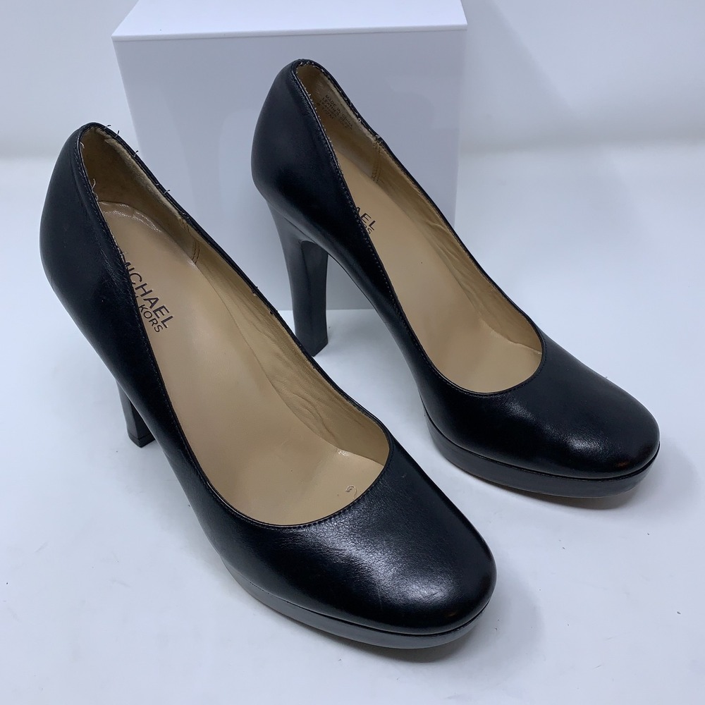 Michael Kors Womens 8.5 M Black Leather Classic Round Toe Stiletto Pump Heels
